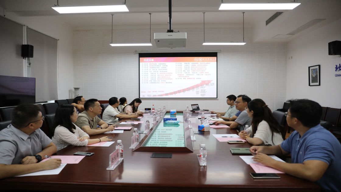 1723974434683633.jpg 1723974434683633.jpg