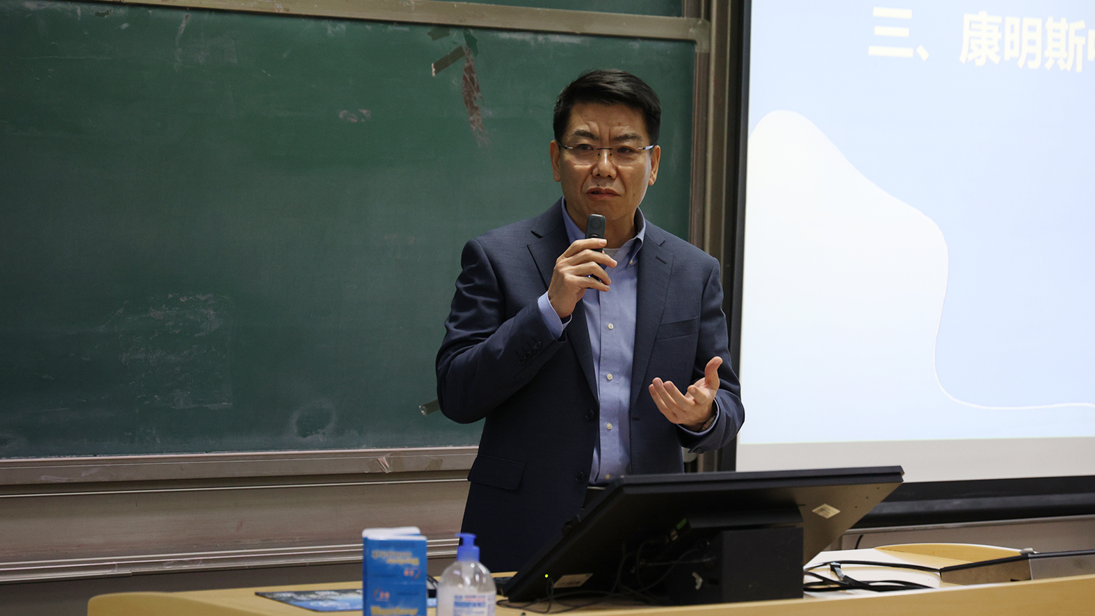 1764724792325508.jpg 1764724792325508.jpg